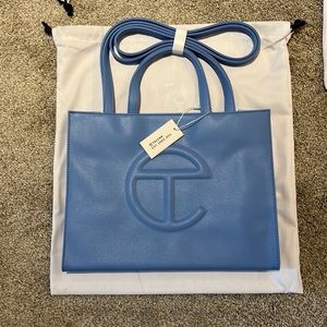 MEDIUM. CERLUEAN SHOPPING BAG